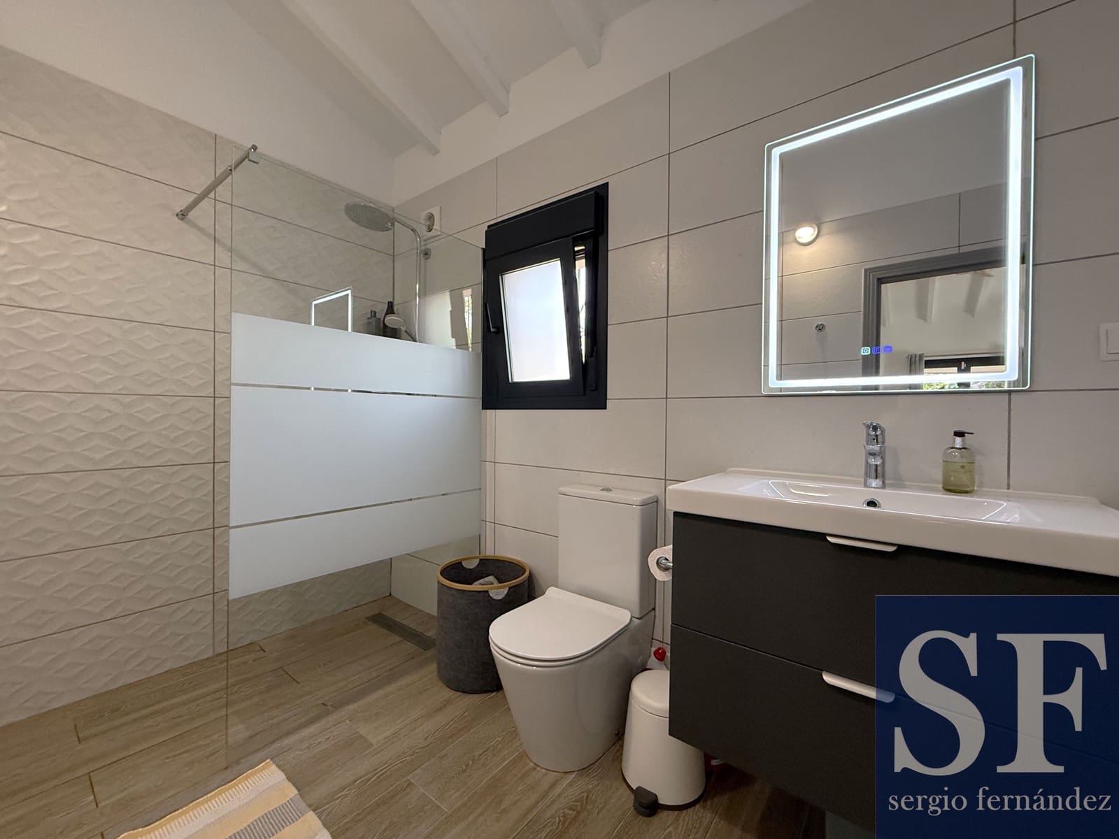 3 chambre Villa/Maison à vendre à Competa avec piscine - 550 000 € (Ref: 9975946)