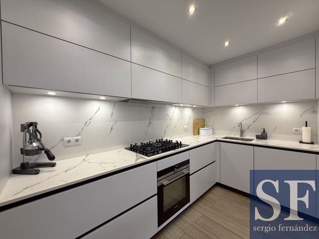 3 soveværelse Villa til salg i Cómpeta med swimmingpool - € 550.000 (Ref: 9975946)