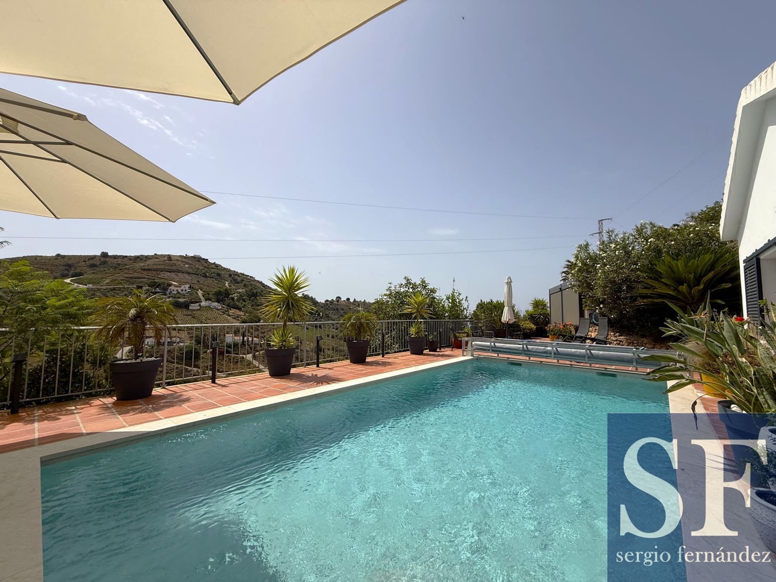 3 chambre Villa/Maison à vendre à Competa avec piscine - 550 000 € (Ref: 9975946)