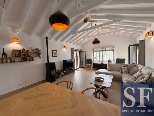 3 soveværelse Villa til salg i Cómpeta med swimmingpool - € 550.000 (Ref: 9975946)