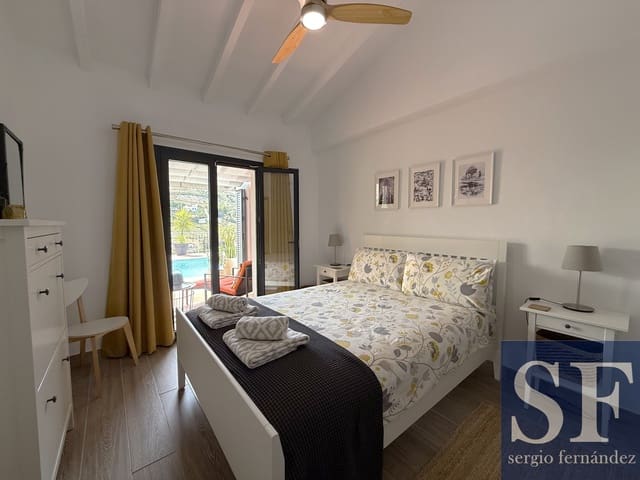 3 soveværelse Villa til salg i Cómpeta med swimmingpool - € 550.000 (Ref: 9975946)