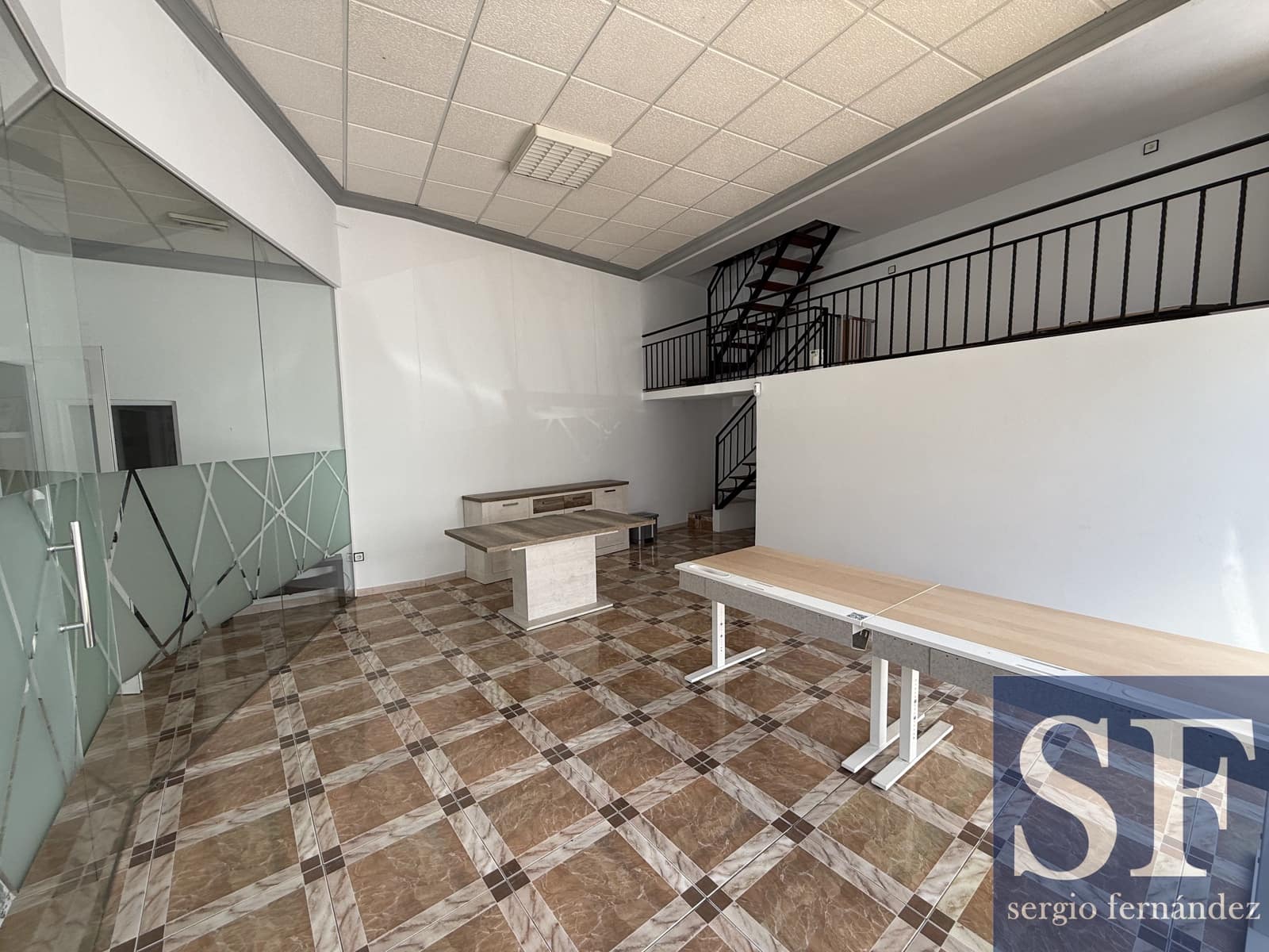 Entreprise de location de vacances à Competa - 1 400 € (Ref: 9999277)