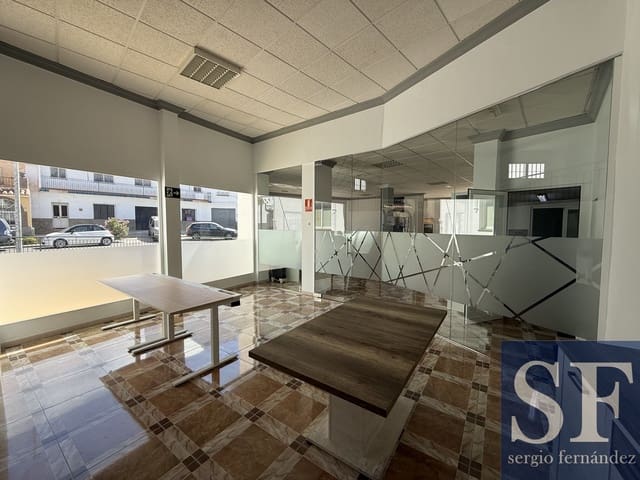 Entreprise de location de vacances à Cómpeta - 1 400 € (Ref: 9999277)