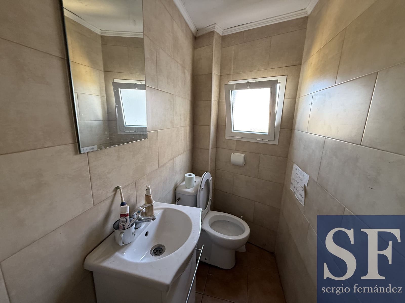 Entreprise de location de vacances à Competa - 2 000 € (Ref: 9999278)