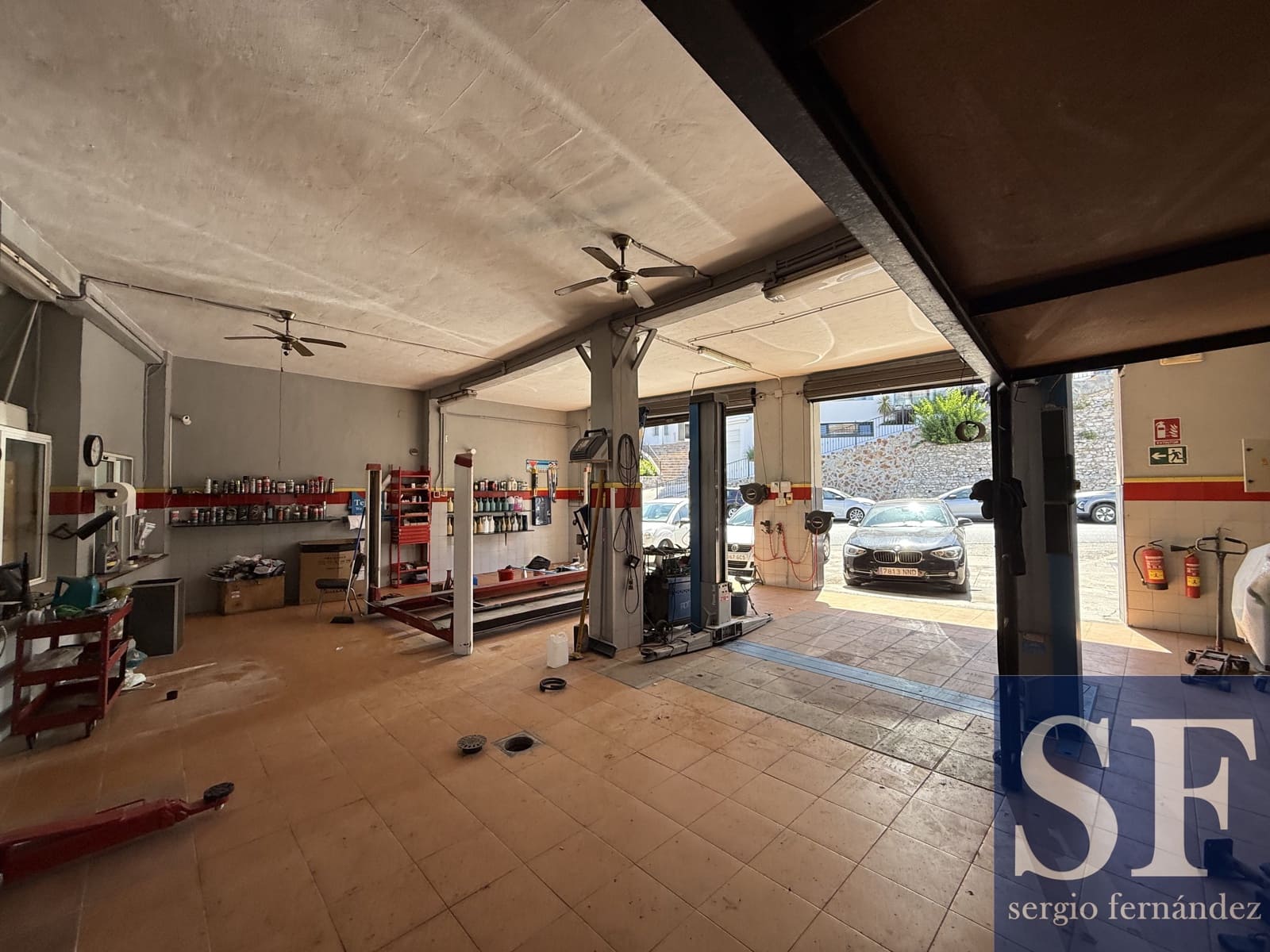 Entreprise de location de vacances à Competa - 2 000 € (Ref: 9999278)