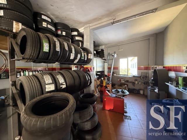 Entreprise de location de vacances à Cómpeta - 2 000 € (Ref: 9999278)