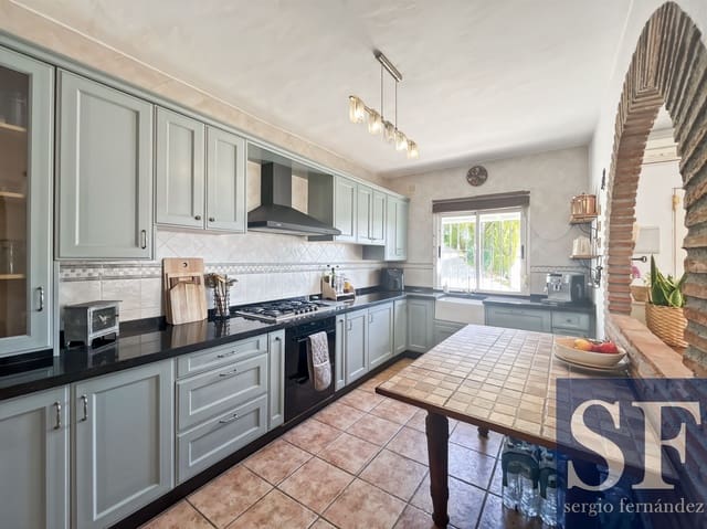 4 chambre Villa/Maison à vendre à Cómpeta avec piscine - 425 000 € (Ref: 9999279)