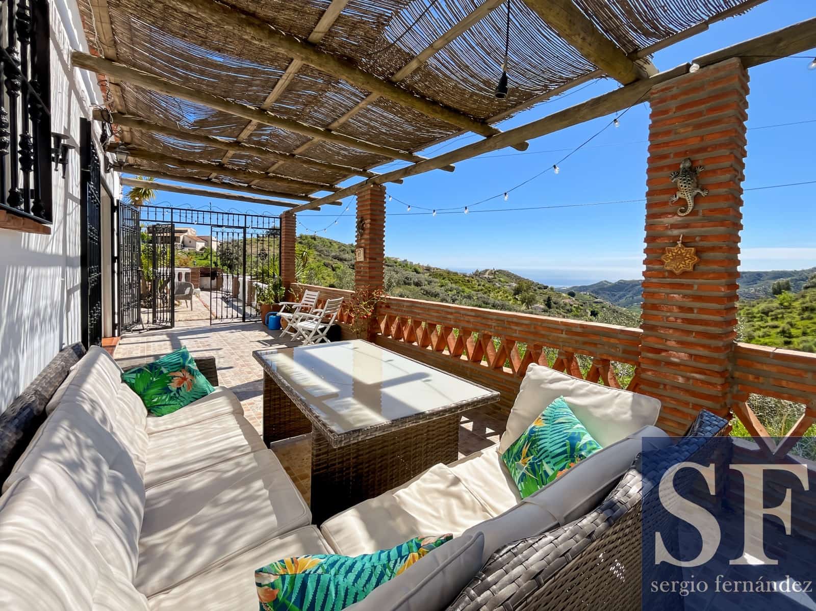 4 chambre Villa/Maison à vendre à Competa avec piscine - 425 000 € (Ref: 9999279)