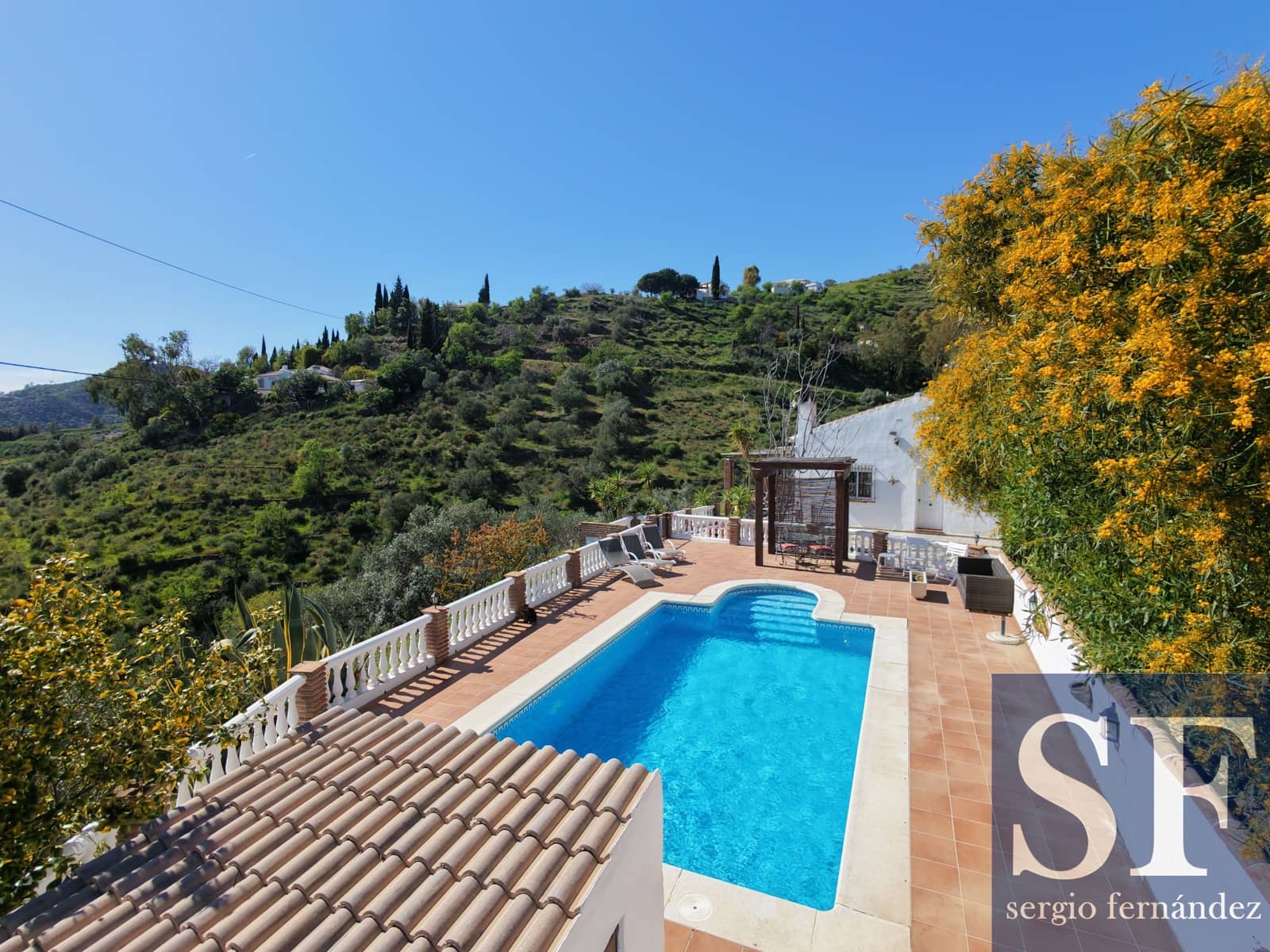 4 chambre Villa/Maison à vendre à Competa avec piscine - 425 000 € (Ref: 9999279)