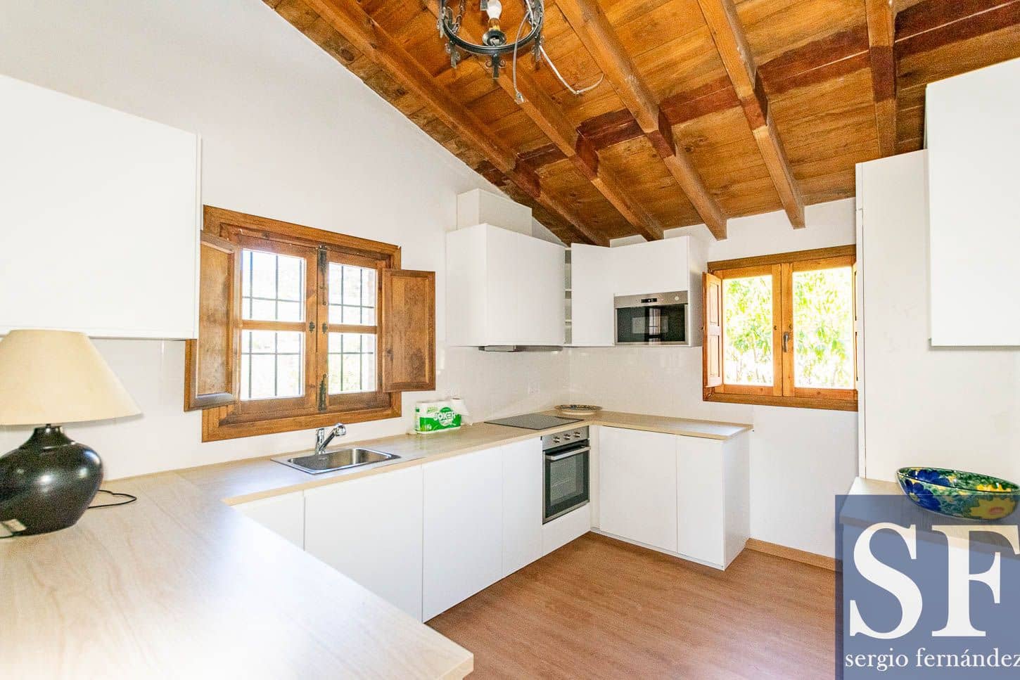 3 sypialnia Willa na sprzedaż w Competa z basenem garażem - 395 000 € (Ref: 9999280)