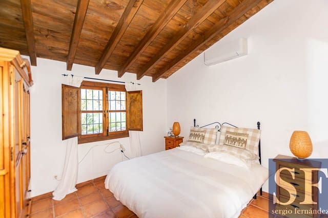 3 sypialnia Willa na sprzedaż w Cómpeta z basenem garażem - 395 000 € (Ref: 9999280)
