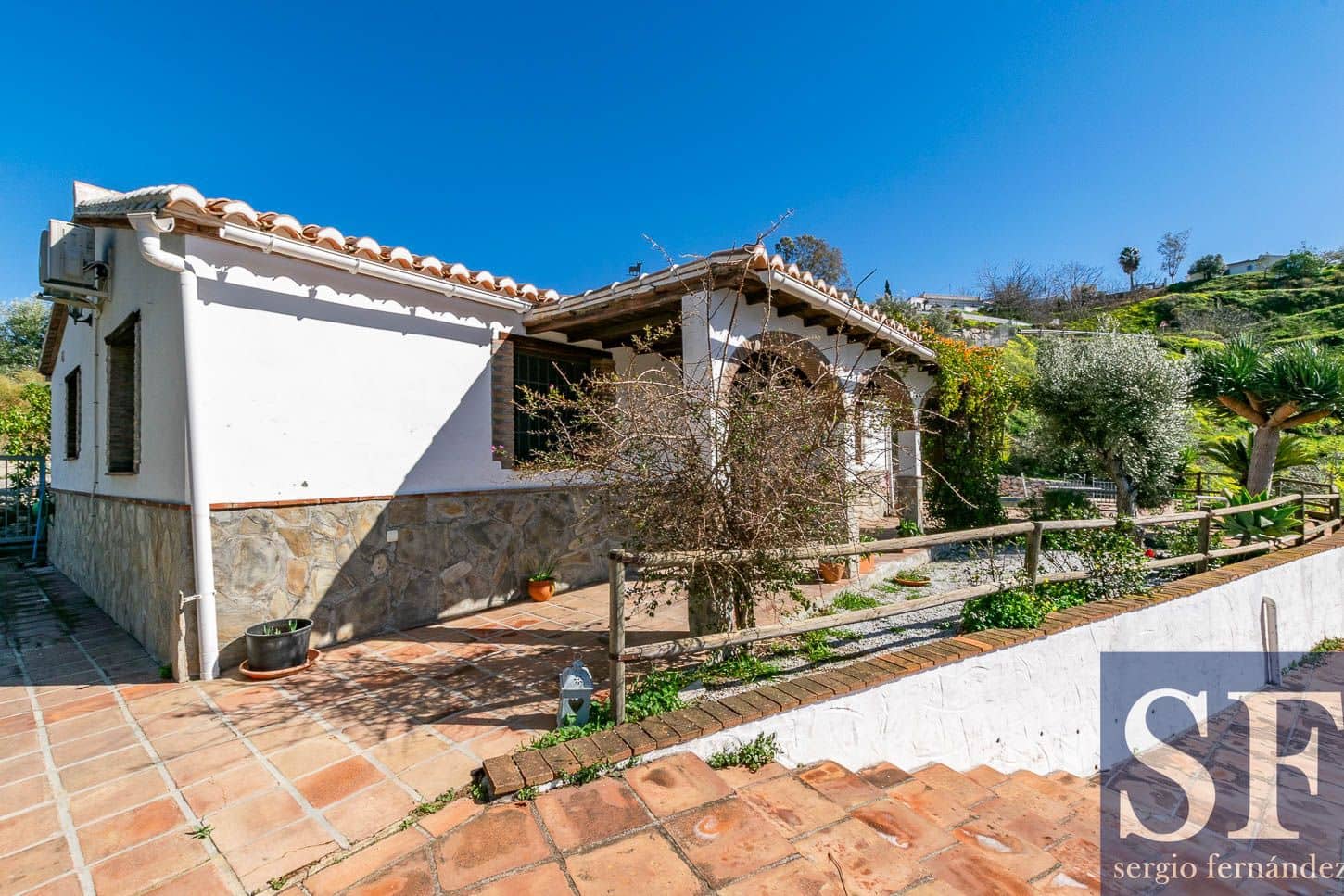 3 sypialnia Willa na sprzedaż w Competa z basenem garażem - 395 000 € (Ref: 9999280)