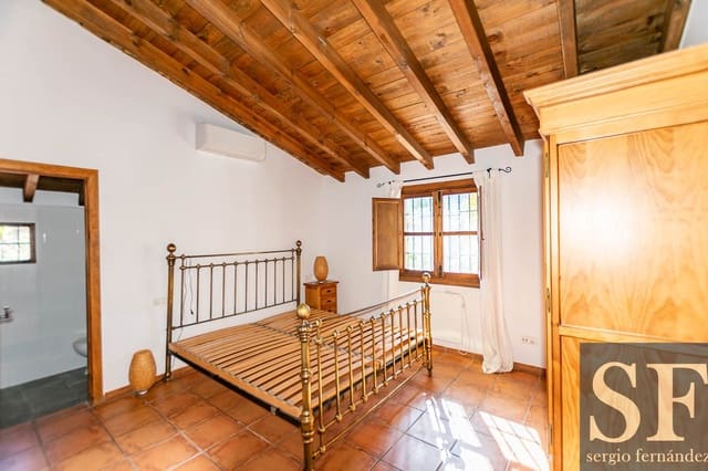 3 sypialnia Willa na sprzedaż w Cómpeta z basenem garażem - 395 000 € (Ref: 9999280)
