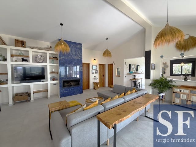 3 sypialnia Willa na sprzedaż w Cómpeta z basenem - 670 000 € (Ref: 9999281)