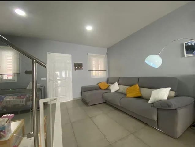 2 bedroom Terraced Villa for rent in San Bartolomé de Tirajana - € 1,700 (Ref: 10021048)
