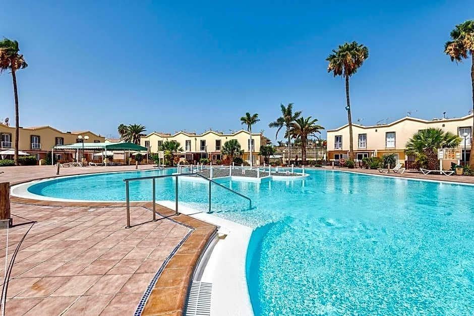 1 Zimmer Reihenhaus zu verkaufen in Campo Internacional mit Pool - 240.000 € (Ref: 10025862)