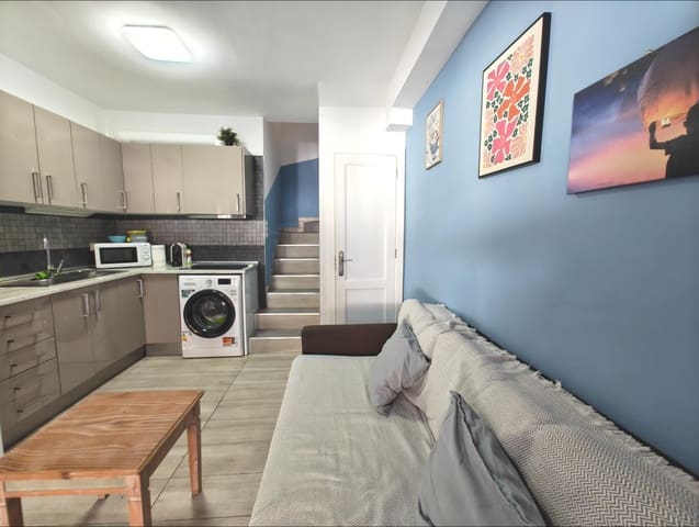 1 quarto Moradia em Banda para venda em Campo Internacional, San Bartolomé de Tirajana com piscina - 240 000 € (Ref: 10025862)