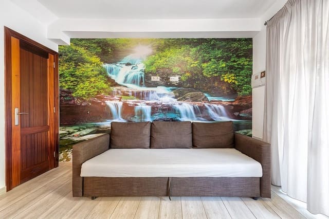 1 quarto Moradia em Banda para venda em Campo Internacional, San Bartolomé de Tirajana com piscina - 240 000 € (Ref: 10025862)