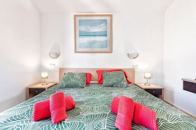 1 quarto Moradia em Banda para venda em Campo Internacional, San Bartolomé de Tirajana com piscina - 240 000 € (Ref: 10025862)