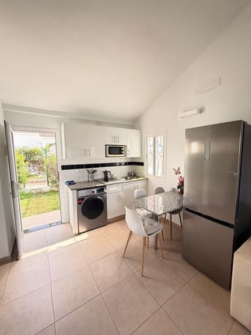 1 bedroom Bungalow for rent in Playa del Inglés, San Bartolomé de Tirajana with pool - € 1,600 (Ref: 10027440)