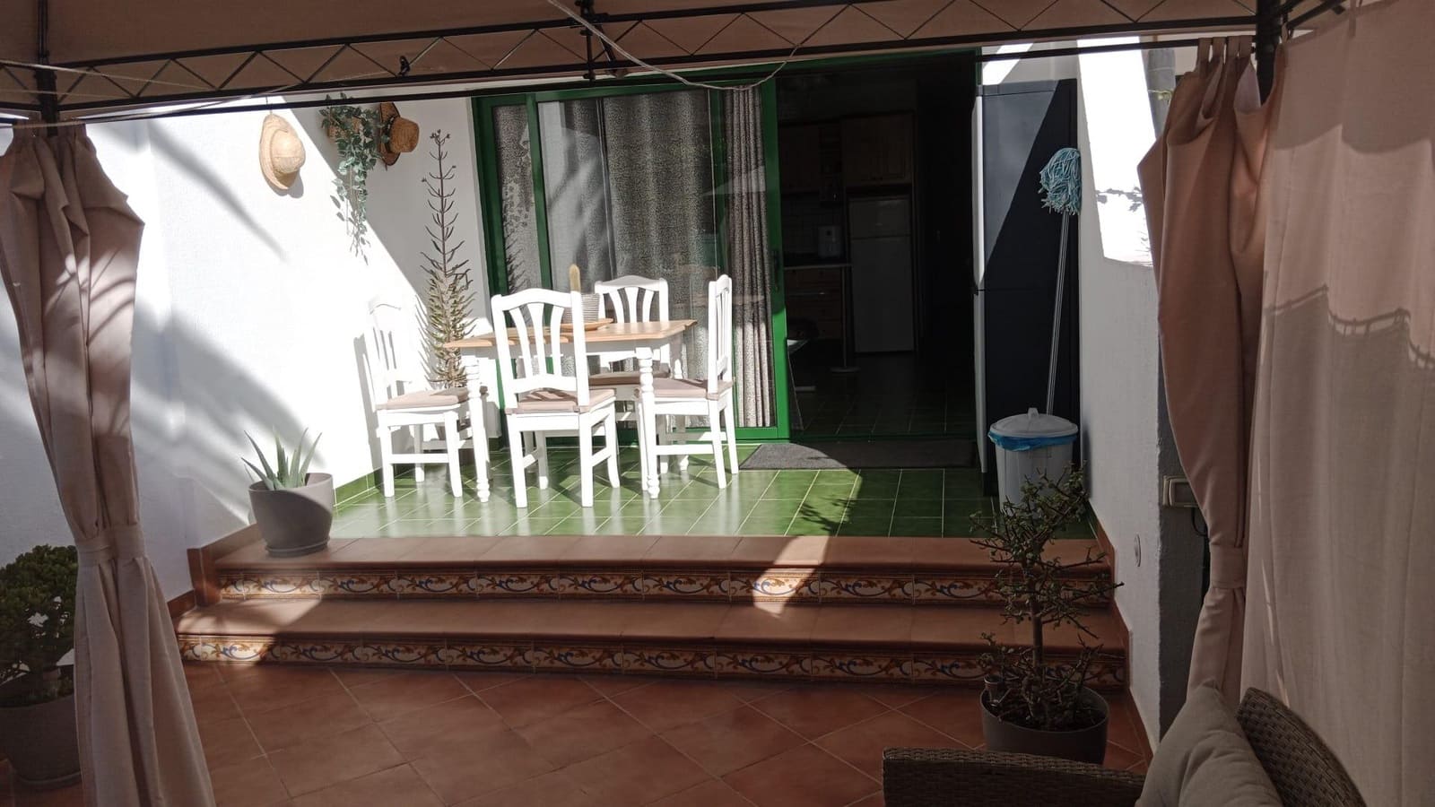 1 sovrum Lägenhet att hyra i Sonneland med pool - 1 100 € (Ref: 10129363)