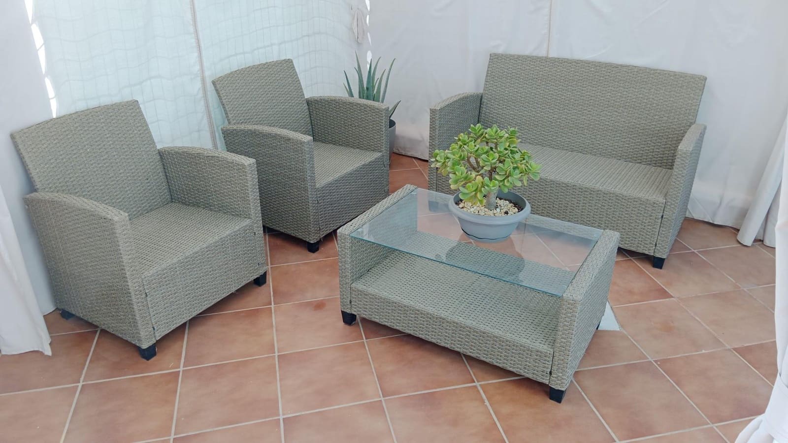 1 sovrum Lägenhet att hyra i Sonneland med pool - 1 100 € (Ref: 10129363)