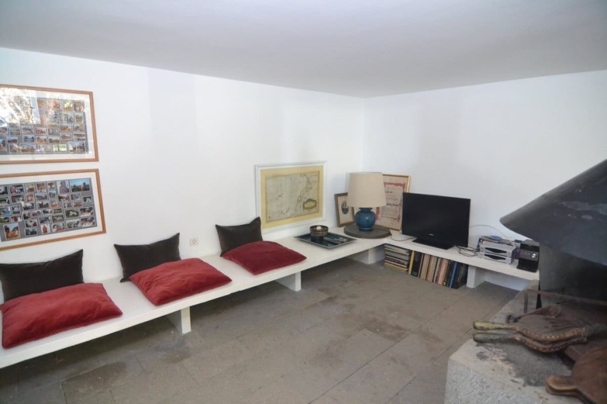 12 soverom Hotell til salgs i Monte Leon med svømmebasseng - € 6 900 000 (Ref: 5040481)
