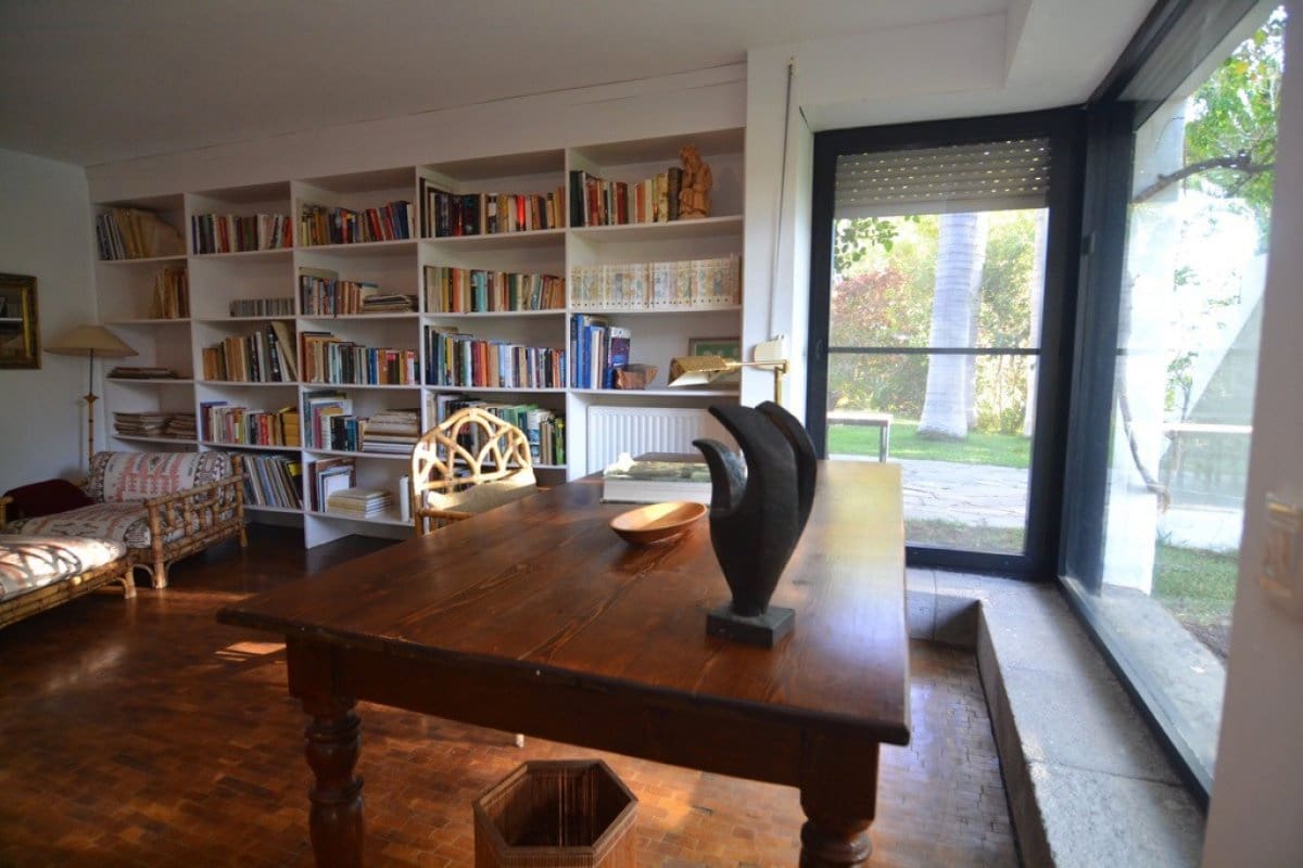 12 soverom Hotell til salgs i Monte Leon med svømmebasseng - € 6 900 000 (Ref: 5040481)
