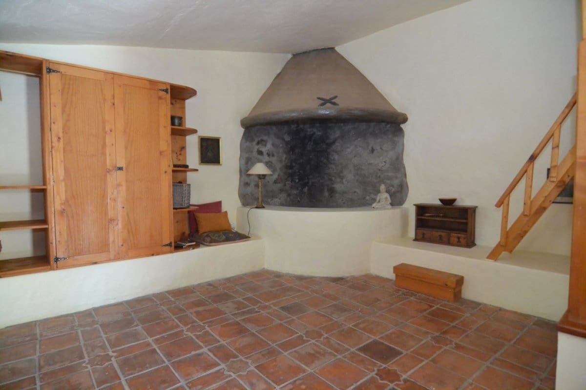 12 soverom Hotell til salgs i Monte Leon med svømmebasseng - € 6 900 000 (Ref: 5040481)