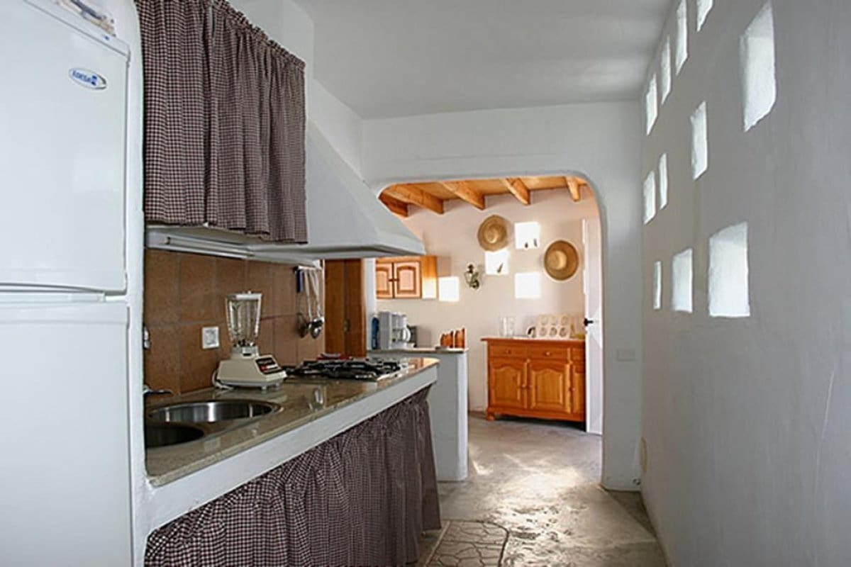 13 soverom Hotell til salgs i El Salobre med svømmebasseng garasje - € 1 500 000 (Ref: 5040492)