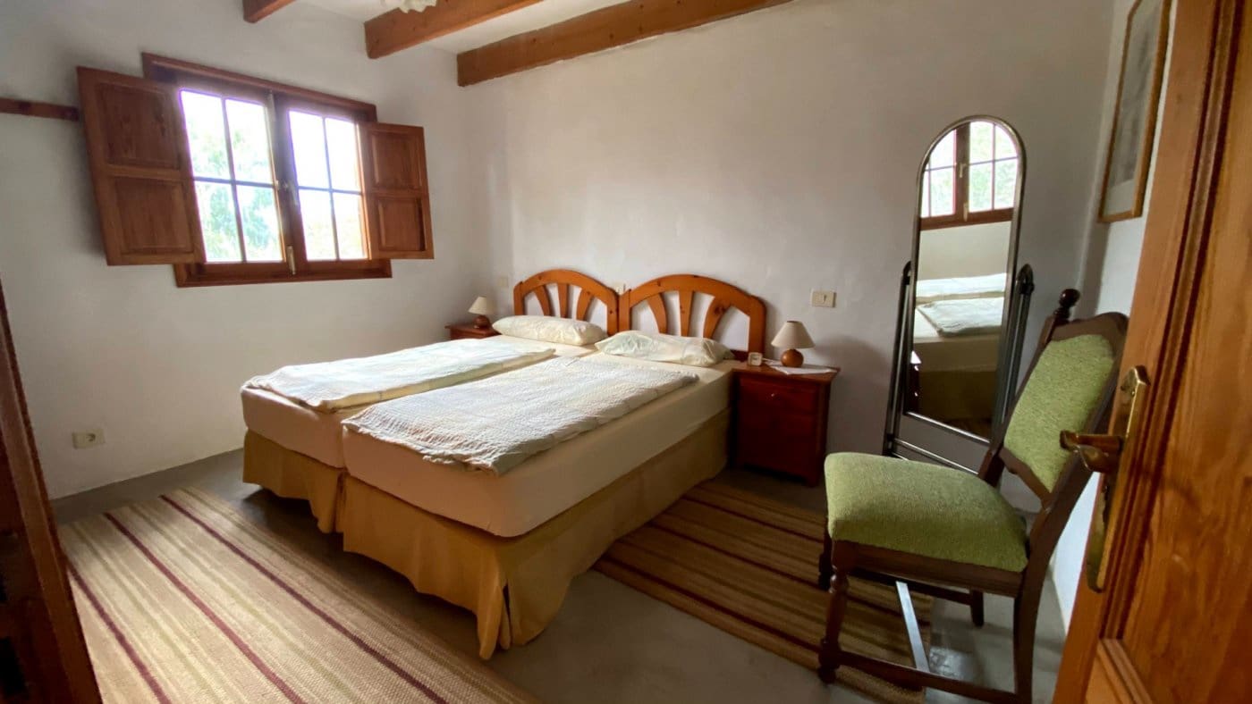 13 soverom Hotell til salgs i El Salobre med svømmebasseng garasje - € 1 500 000 (Ref: 5040492)