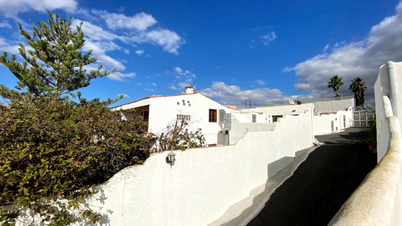 13 soverom Hotell til salgs i El Salobre med svømmebasseng garasje - € 1 500 000 (Ref: 5040492)