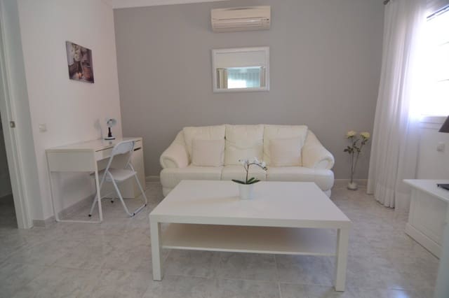 2 sovrum Lägenhet att hyra i Sonneland, San Bartolomé de Tirajana med pool - 1 500 € (Ref: 5583629)