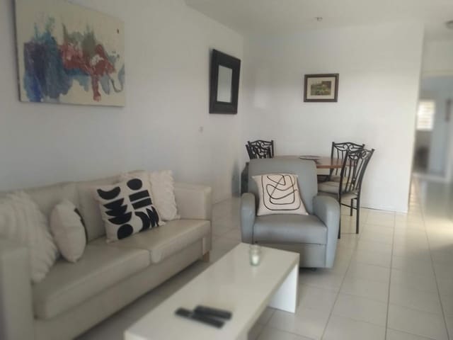 2 sovrum Bungalow att hyra i San Agustín, San Bartolomé de Tirajana med pool - 2 600 € (Ref: 5910782)