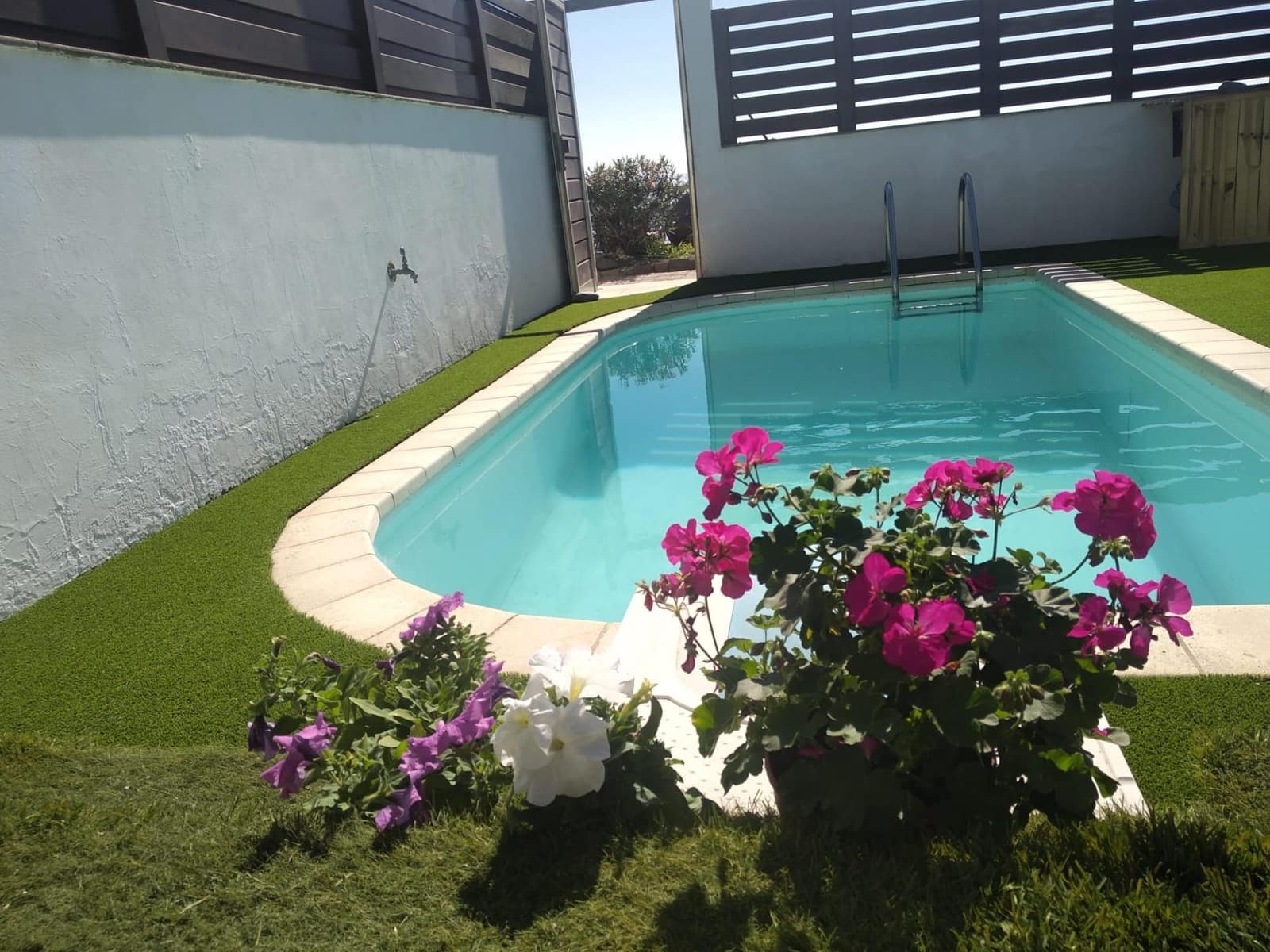 2 sovrum Bungalow att hyra i San Agustin med pool - 2 600 € (Ref: 5910782)
