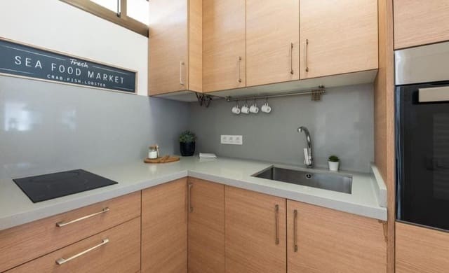 2 quarto Bungalow para arrendar em Playa del Inglés, San Bartolomé de Tirajana com piscina - 1 350 € (Ref: 5950551)