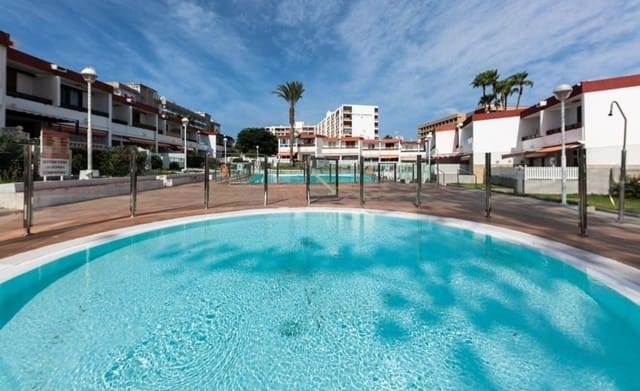 2 quarto Bungalow para arrendar em Playa del Inglés, San Bartolomé de Tirajana com piscina - 1 350 € (Ref: 5950551)