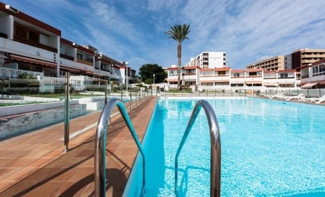 2 quarto Bungalow para arrendar em Playa del Inglés, San Bartolomé de Tirajana com piscina - 1 350 € (Ref: 5950551)