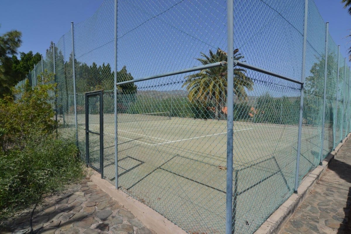 12 soveværelse Hotel til salg i San Bartolome de Tirajana med swimmingpool - € 6.900.000 (Ref: 6190243)