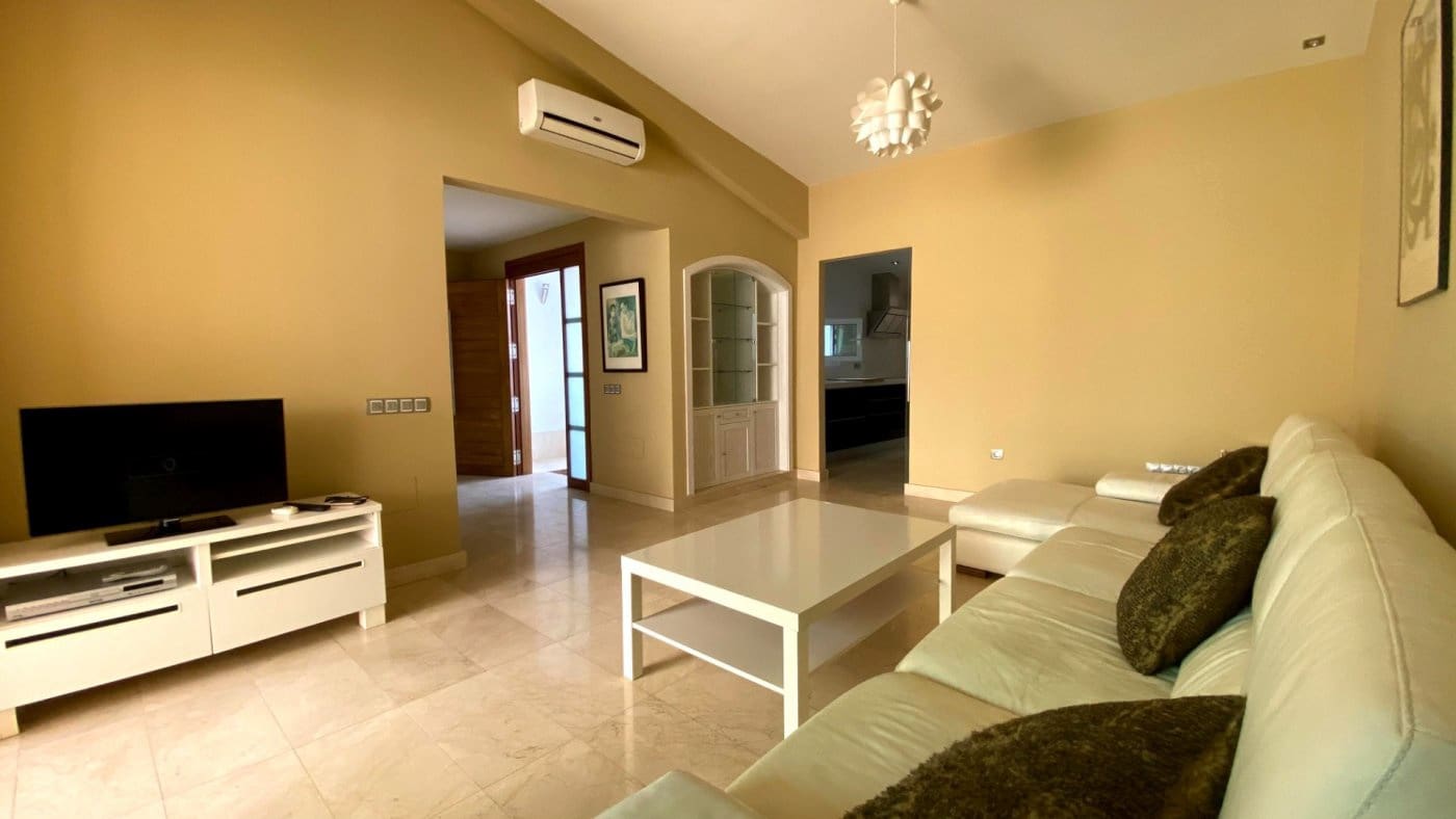 2 camera da letto Bungalow da affittare in Playa del Ingles con piscina - 2.500 € (Rif: 6244169)