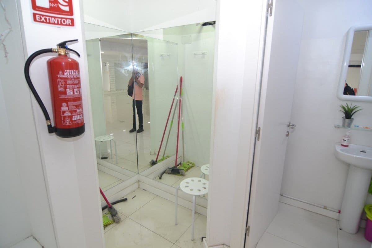 Commercial for sale in Playa del Ingles - € 895,000 (Ref: 6990745)