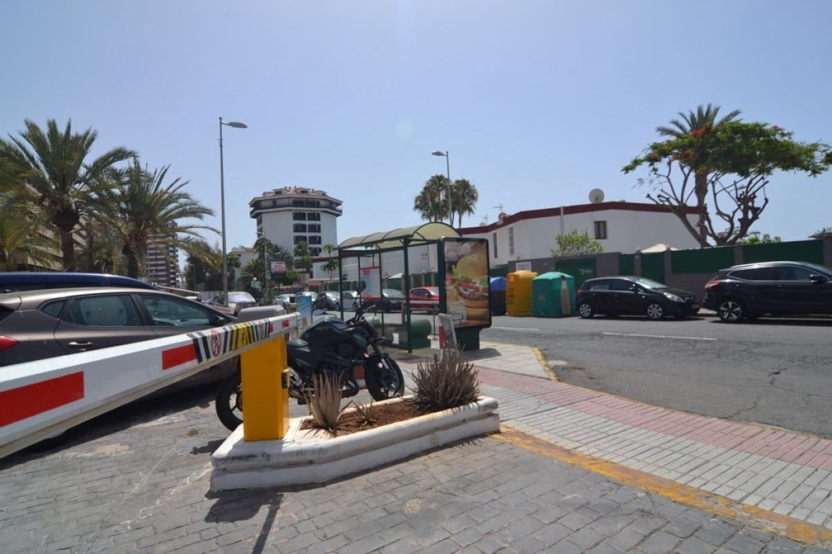 Commercial for sale in Playa del Ingles - € 895,000 (Ref: 6990745)