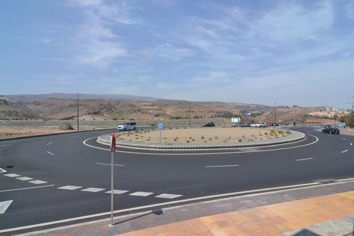 Commercial for sale in Playa del Ingles - € 895,000 (Ref: 6990745)