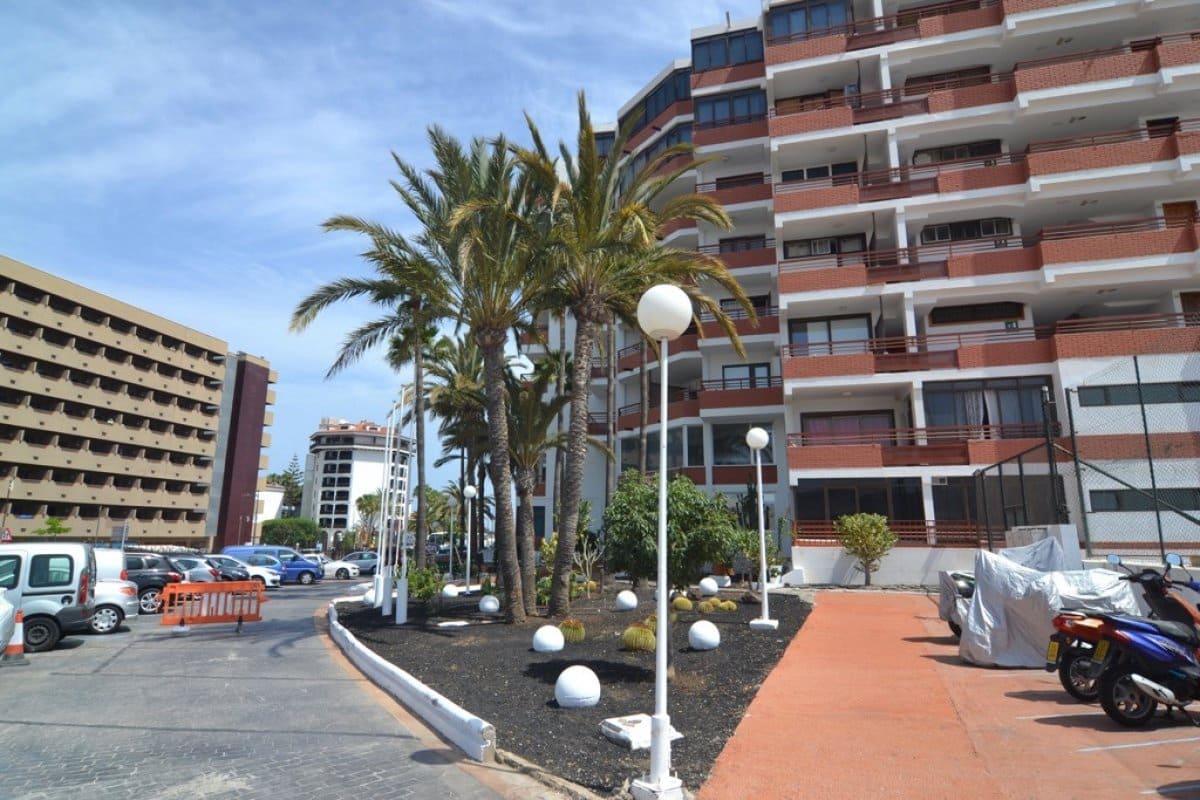Commercial for sale in Playa del Ingles - € 895,000 (Ref: 6990745)