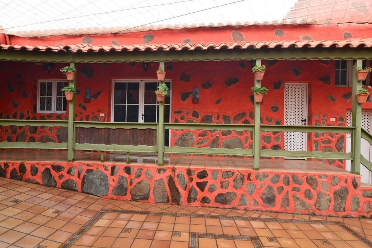 2 soveværelse Finca/Landehus til salg i Sardina - € 680.000 (Ref: 6990773)