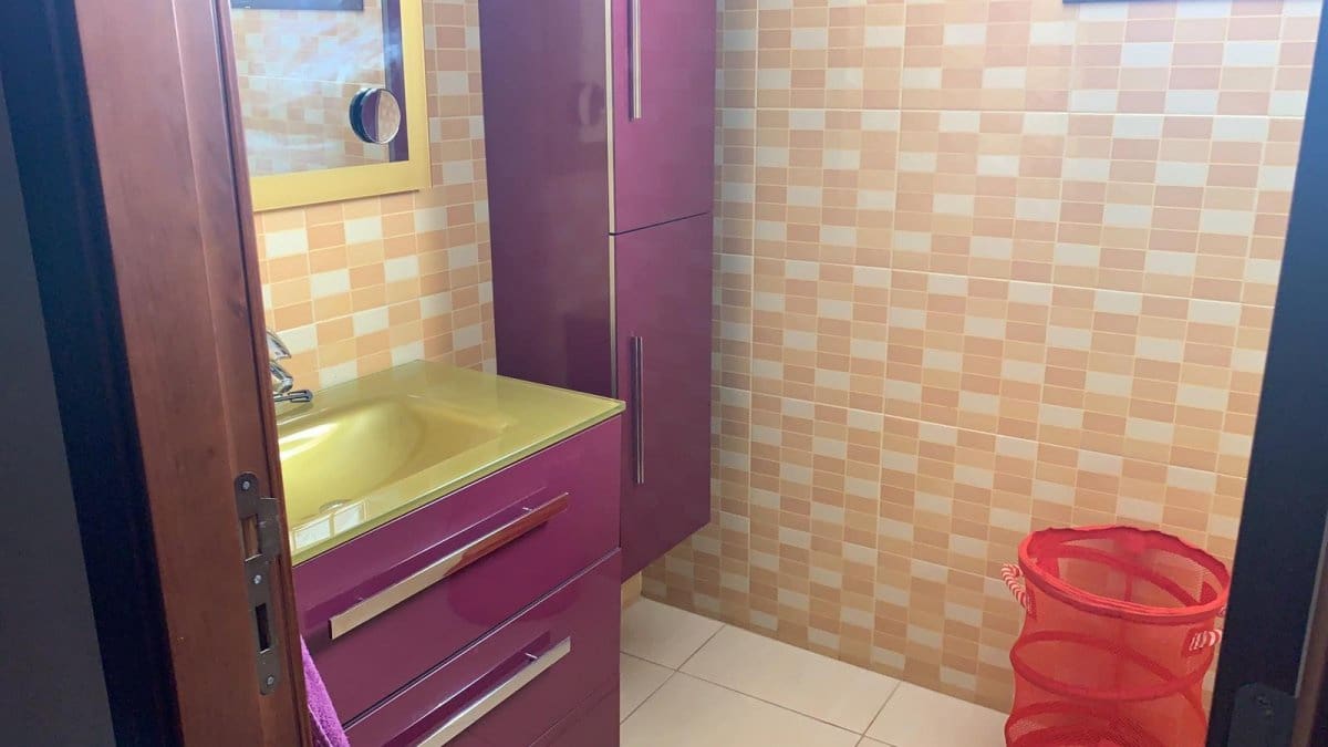 4 soveværelse Lejlighed til salg i Vecindario med garage - € 345.000 (Ref: 6990777)