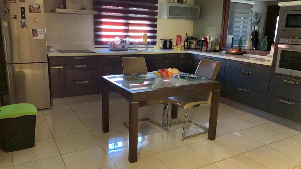 4 soveværelse Lejlighed til salg i Vecindario med garage - € 345.000 (Ref: 6990777)