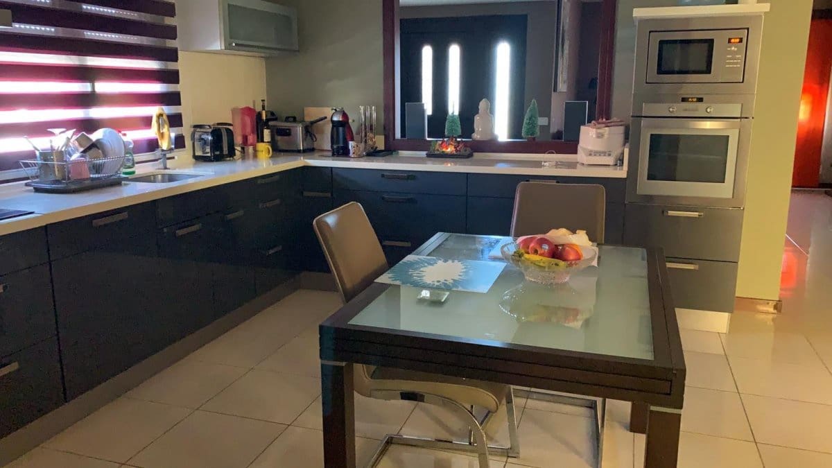 4 soveværelse Lejlighed til salg i Vecindario med garage - € 345.000 (Ref: 6990777)