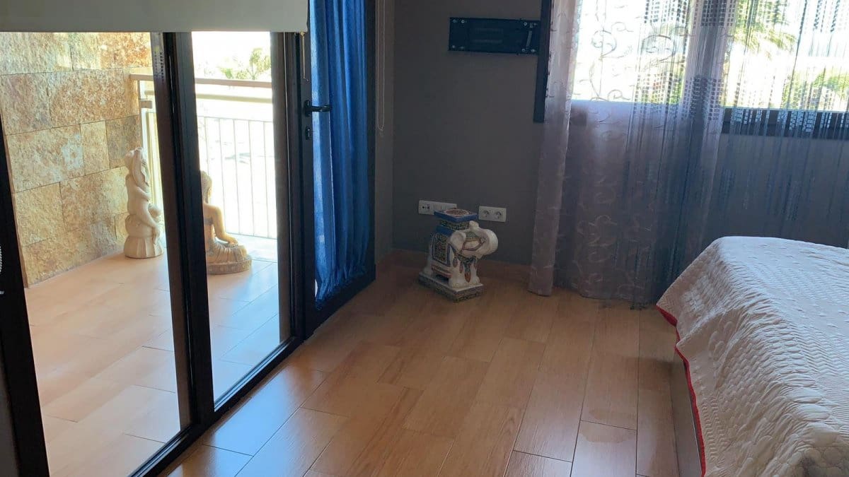 4 soveværelse Lejlighed til salg i Vecindario med garage - € 345.000 (Ref: 6990777)