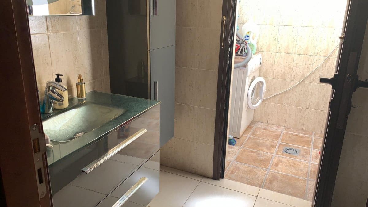 4 soveværelse Lejlighed til salg i Vecindario med garage - € 345.000 (Ref: 6990777)